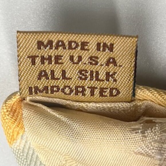 Tommy Bahama Necktie Off Island Collection Silk Yellow Surfer Tie Made USA - Picture 7 of 11